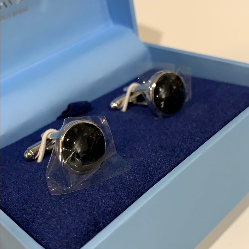 Newbridge silverwear black round cufflinks